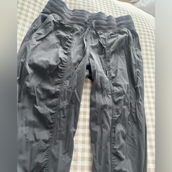 ‼️SOLD‼️ Lululemon Dance Studio Joggers - Picture 6 of 9